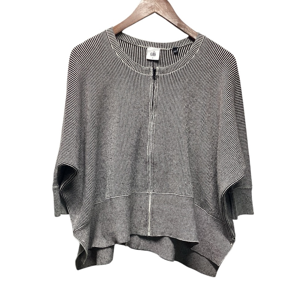 Cabi Cupid zip front sweater. Size Small
